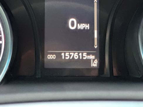 Used 2018 Toyota Camry L image 23