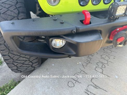 Used 2016 Jeep Wrangler Unlimited Rubicon image 23