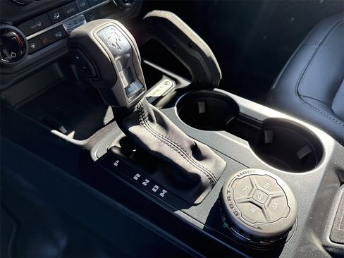 New 2025 Ford Bronco Badlands w/ Sasquatch Package image 30