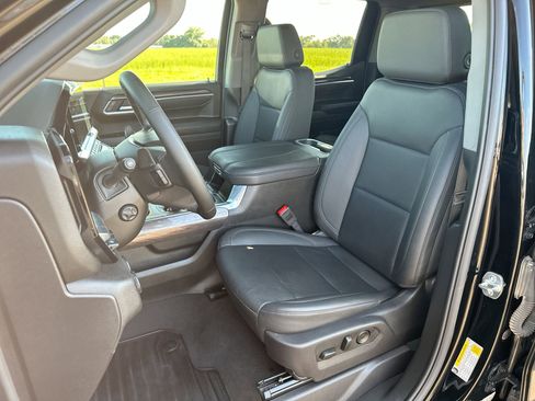 Used 2025 Chevrolet Silverado 1500 LTZ w/ Technology Package image 11