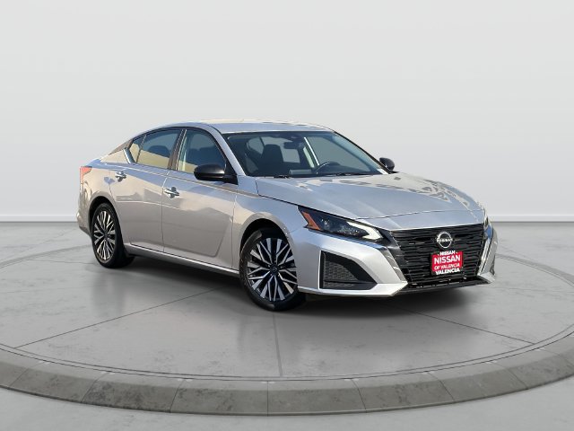Certified 2024 Nissan Altima 2.5 SV FWD image 1