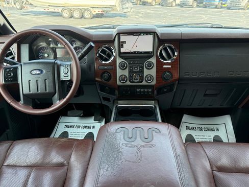 Used 2014 Ford F250 King Ranch w/ Snow Plow Prep Package AWD/4WD image 18