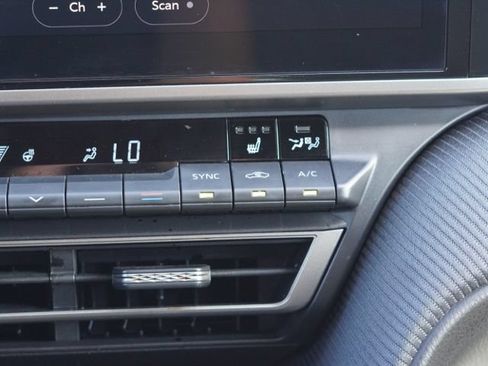 Used 2025 Toyota Camry SE w/ Multimedia Upgrade Package FWD image 22