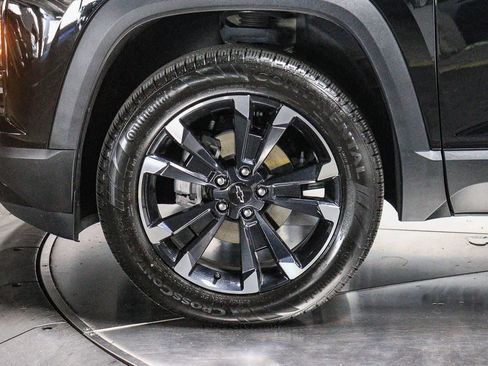 Used 2025 Chevrolet Equinox RS w/ Safety and Technology Package FWD image 9