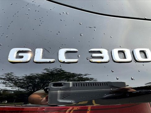 Certified 2022 Mercedes-Benz GLC 300 4MATIC image 33