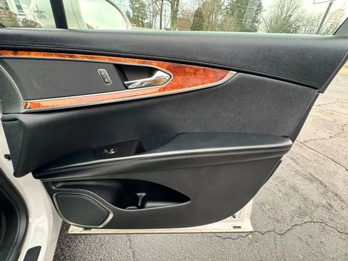 Used 2018 Lincoln MKX Reserve w/ Lincoln MKX Climate Package image 27