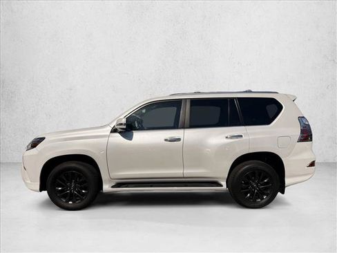 Used 2023 Lexus GX 460 Premium w/ Premium Plus Package AWD/4WD image 2