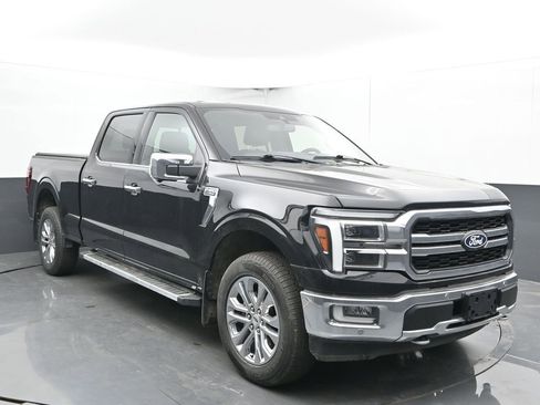 Used 2024 Ford F150 Lariat w/ Equipment Group 502A High AWD/4WD image 3