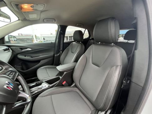 Used 2025 Buick Encore GX Preferred image 27