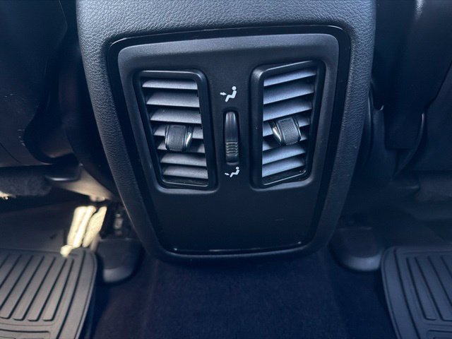 Used 2025 Dodge Durango GT AWD/4WD image 24