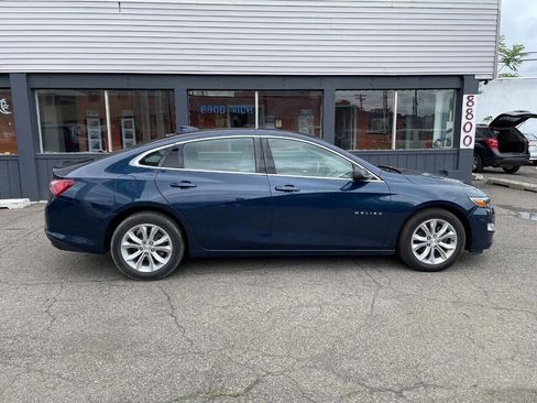 Used 2020 Chevrolet Malibu LT image 24
