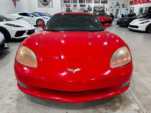 Used 2005 Chevrolet Corvette Coupe w/ Preferred Equipment Group RWD image 21
