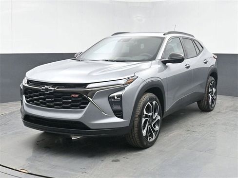 New 2026 Chevrolet Trax RS w/ Sunroof Package image 10