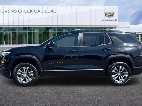 Used 2025 Chevrolet Equinox LT w/ Convenience Package II FWD image 6