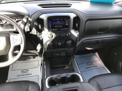 Used 2020 Chevrolet Silverado 1500 RST AWD/4WD image 12