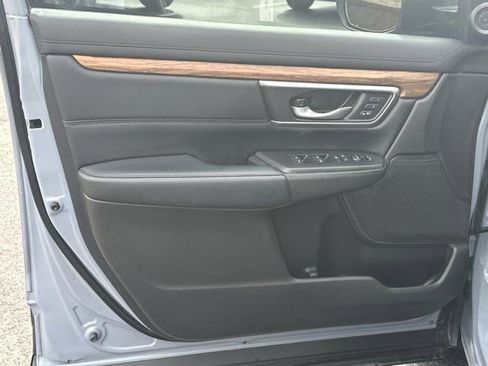 Used 2022 Honda CR-V Touring image 11