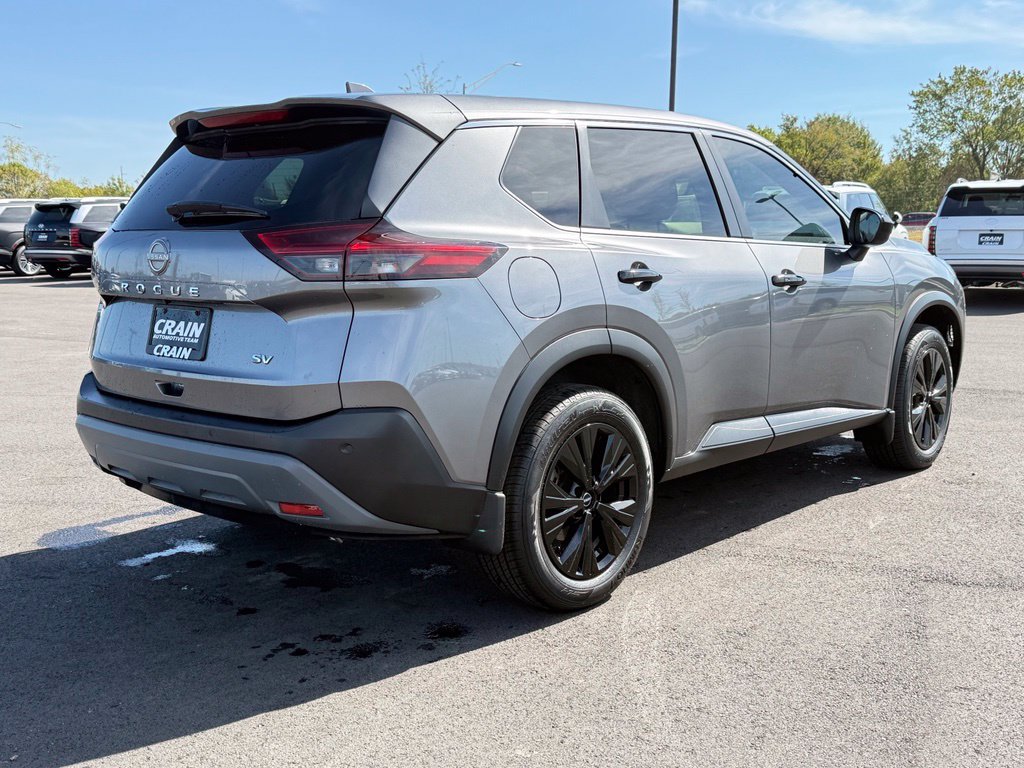 Used 2023 Nissan Rogue SV FWD image 5