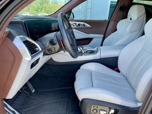 Used 2023 BMW XM AWD/4WD image 14