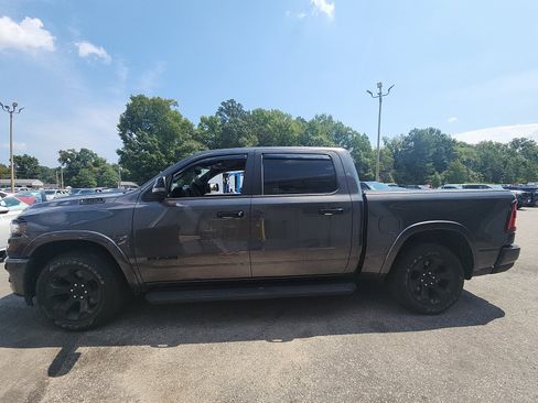 Used 2025 RAM 1500 Big Horn AWD/4WD image 2