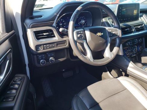 Used 2022 Chevrolet Tahoe LT w/ Luxury Package image 10