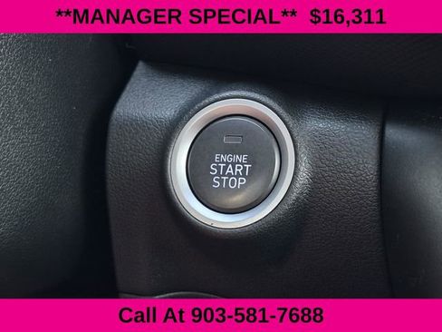 Used 2022 Hyundai Kona Limited FWD image 41