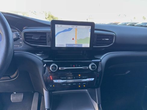 Certified 2022 Ford Explorer ST-Line w/ Class IV Trailer Tow Package image 22