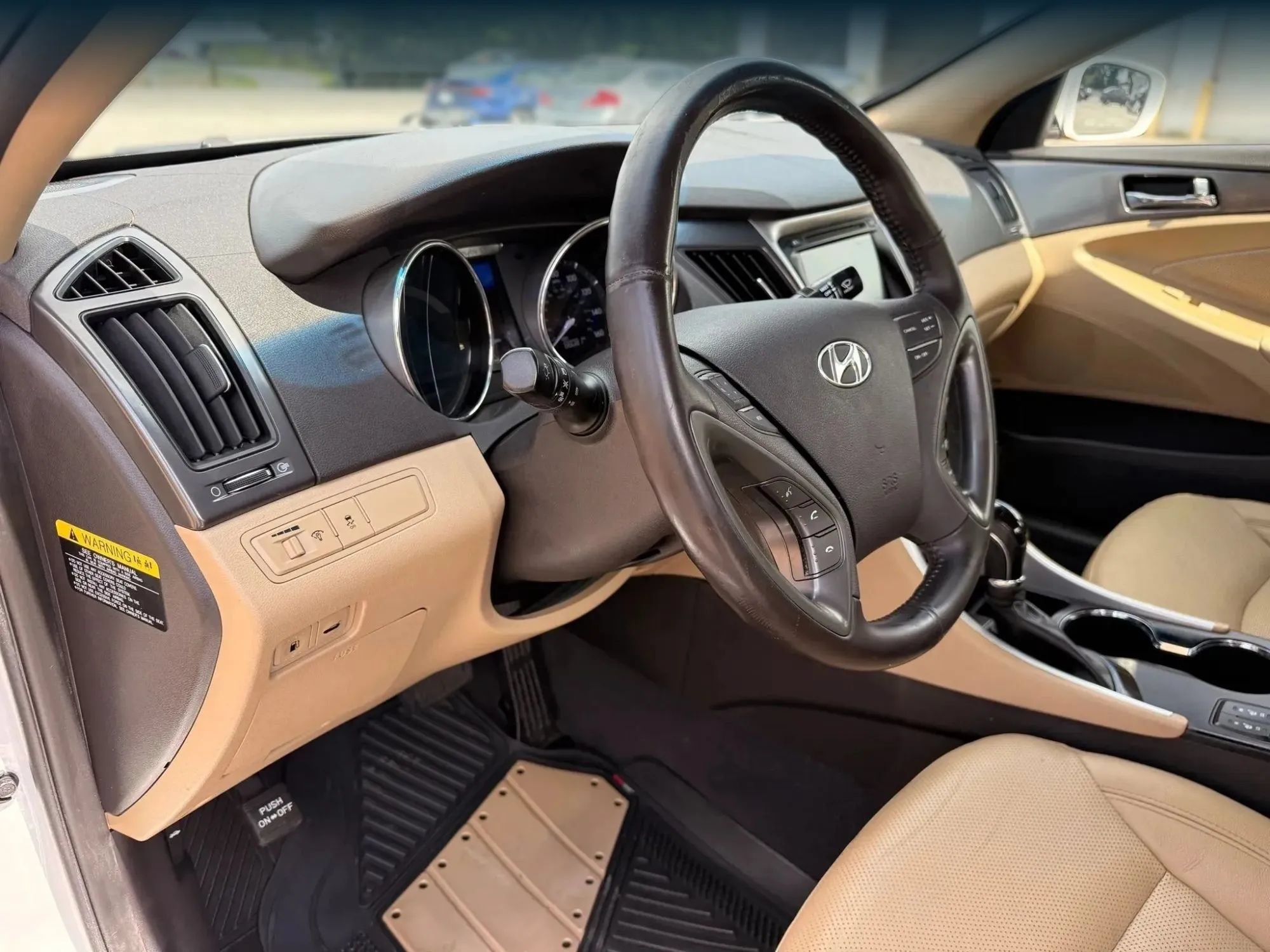 Used 2015 Hyundai Sonata Limited w/ Option Group 02 FWD image 17