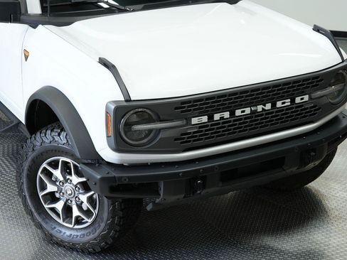 Used 2024 Ford Bronco Badlands AWD/4WD image 59