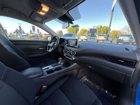 Used 2025 Nissan Sentra SV image 28