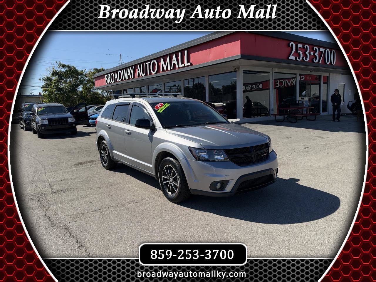 Used 2019 Dodge Journey SE w/ Connectivity Group AWD/4WD image 1