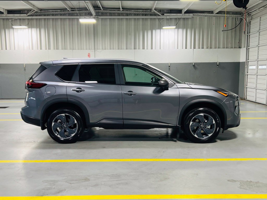 Used 2026 Nissan Rogue SV w/ SV Premium Package FWD image 19
