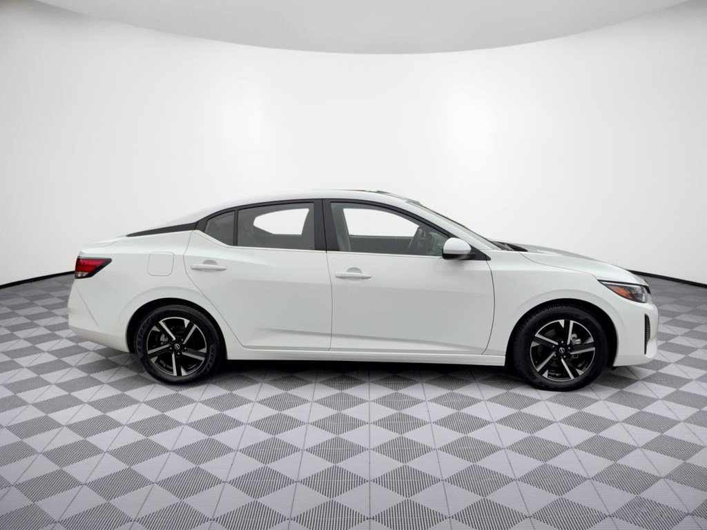 Used 2025 Nissan Sentra SV FWD image 8