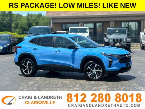 Used 2024 Chevrolet Trax RS w/ Driver Confidence Package FWD image 1