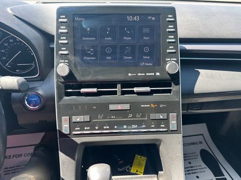 Used 2020 Toyota Avalon XSE w/ All Weather Liner Package FWD image 18