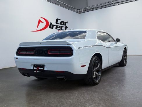 Used 2018 Dodge Challenger SXT Plus image 9