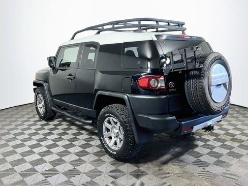Used 2014 Toyota FJ Cruiser 4WD w/ Convenience Package image 5