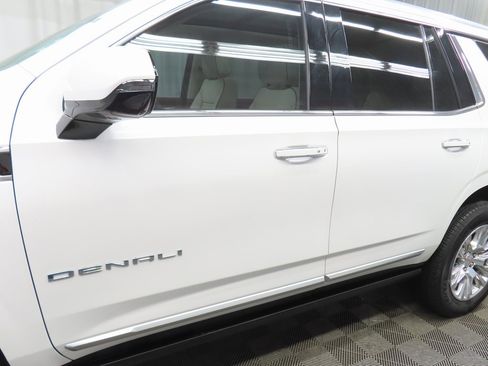 Used 2024 GMC Yukon Denali image 48