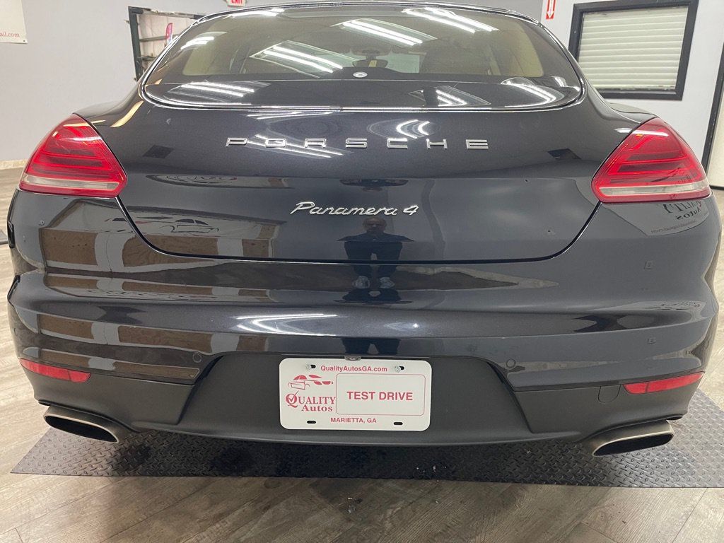 Used 2014 Porsche Panamera image 9