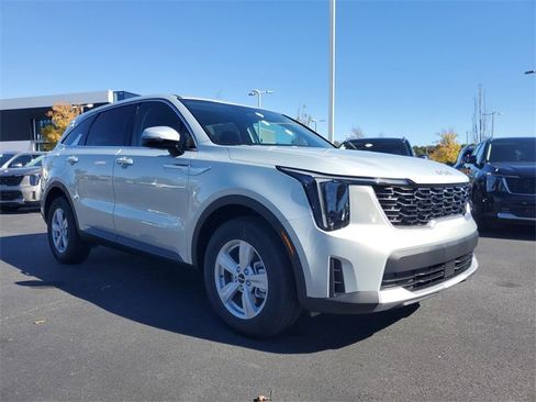 New 2026 Kia Sorento LX image 3