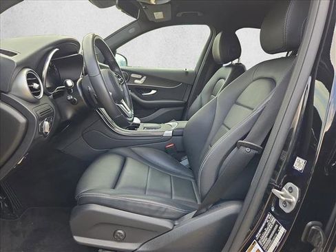 Used 2022 Mercedes-Benz GLC 300 4MATIC image 15