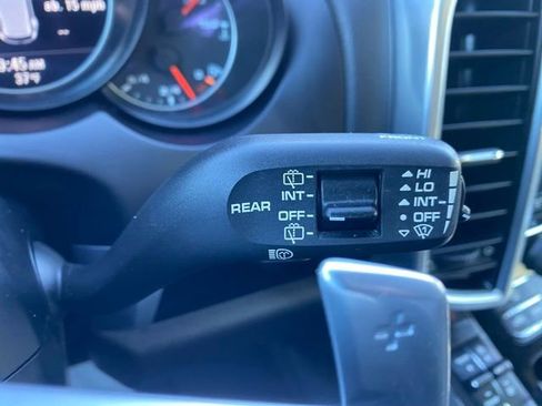 Used 2017 Porsche Cayenne image 44