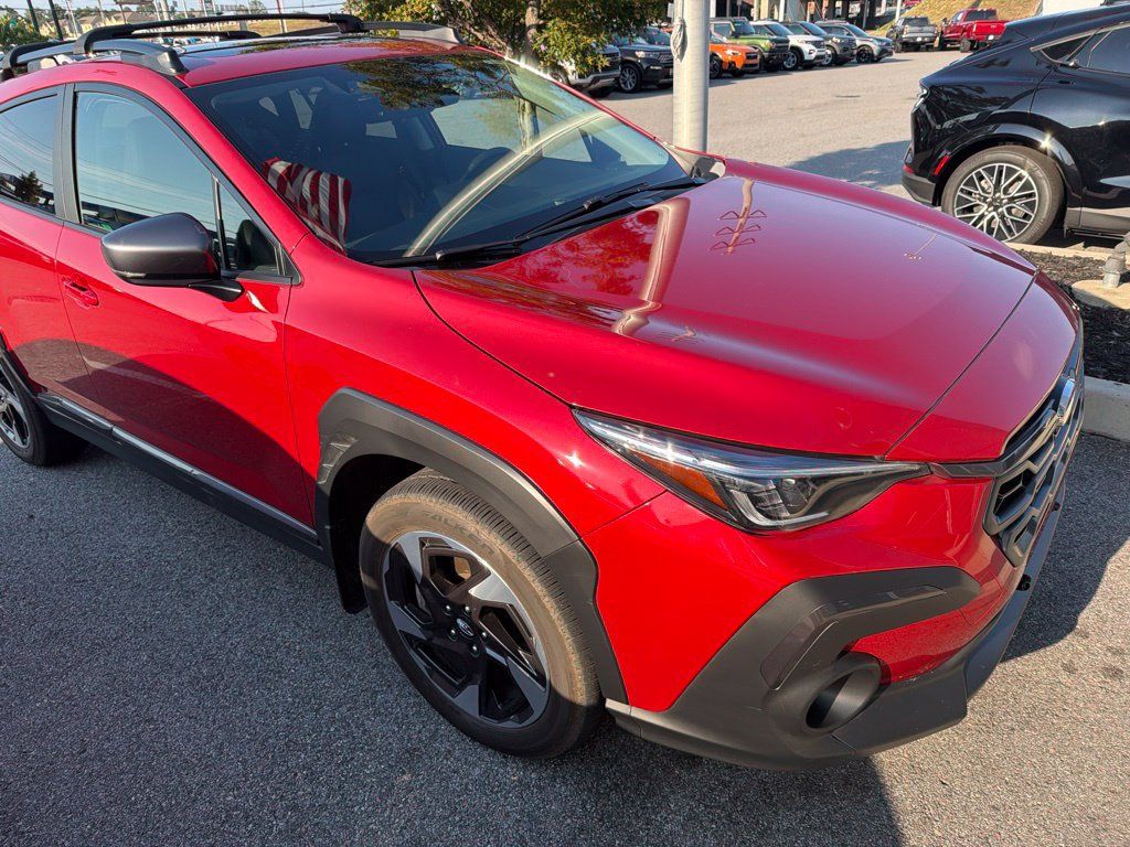 Used 2025 Subaru Crosstrek 2.5i Limited AWD/4WD image 3