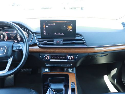 Used 2022 Audi Q5 2.0T Premium Plus AWD/4WD image 15