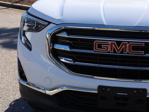 Used 2020 GMC Terrain SLT image 18