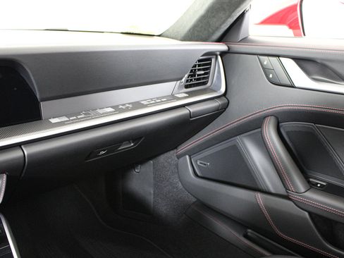 Used 2025 Porsche 911 Turbo S AWD/4WD image 35