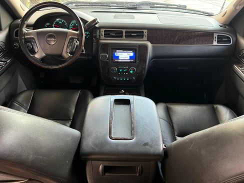 Used 2012 GMC Sierra 2500 Denali AWD/4WD image 26