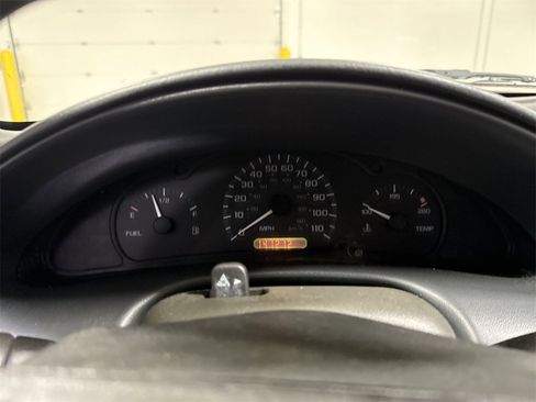 Used 2001 Chevrolet Cavalier Sedan w/ Preferred Equipment Group 1 image 11