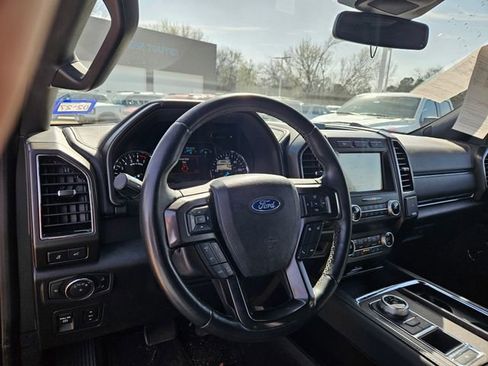 Used 2021 Ford Expedition Limited image 9