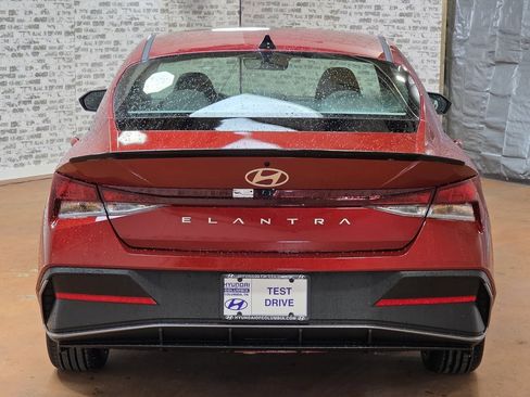 New 2026 Hyundai Elantra SEL Sport image 7