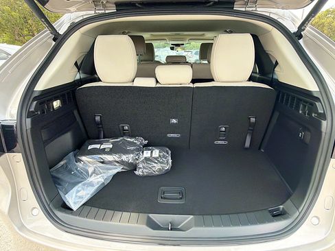 New 2026 MAZDA CX-90 3.3 Turbo w/ Preferred Package image 13